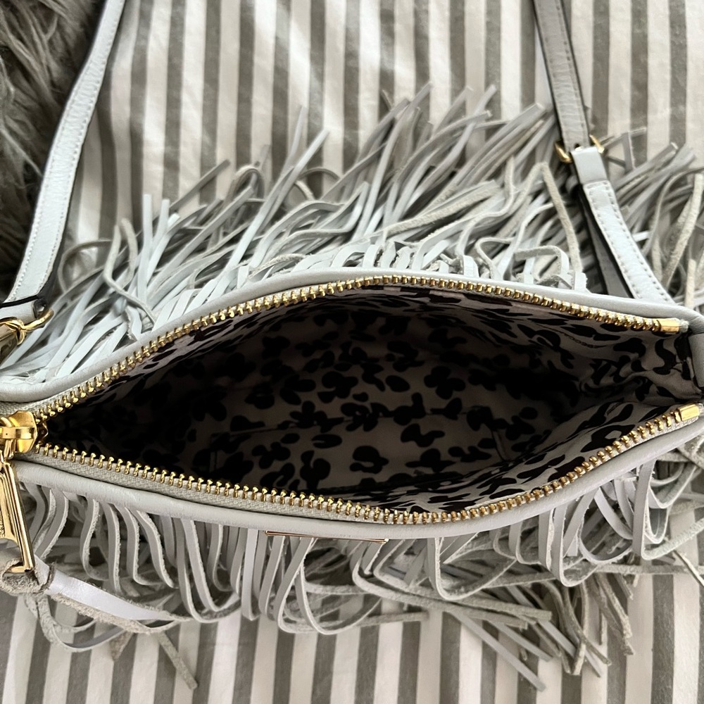 Rebecca Minkoff Finn cross body bag in light gray. - Picture 6 of 6